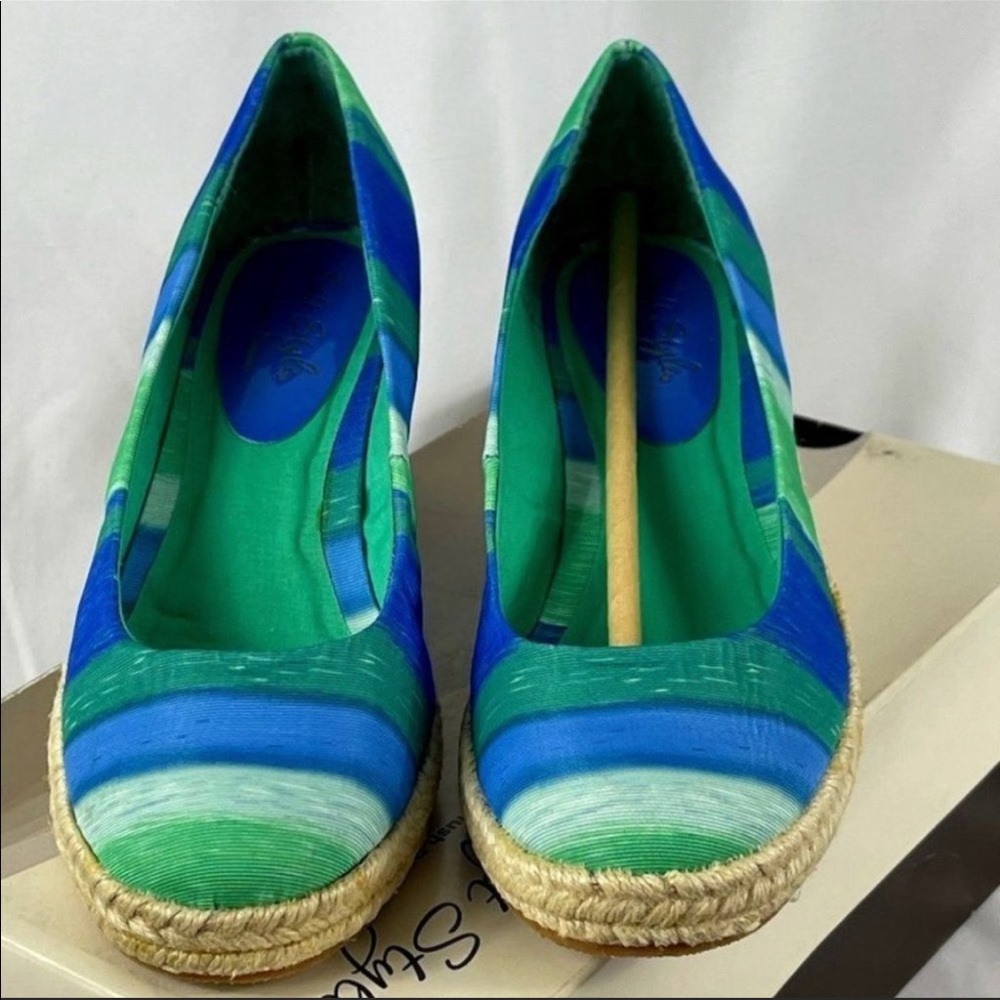 Soft Style Nib 2 Pairs 6.5 One Price - image 3